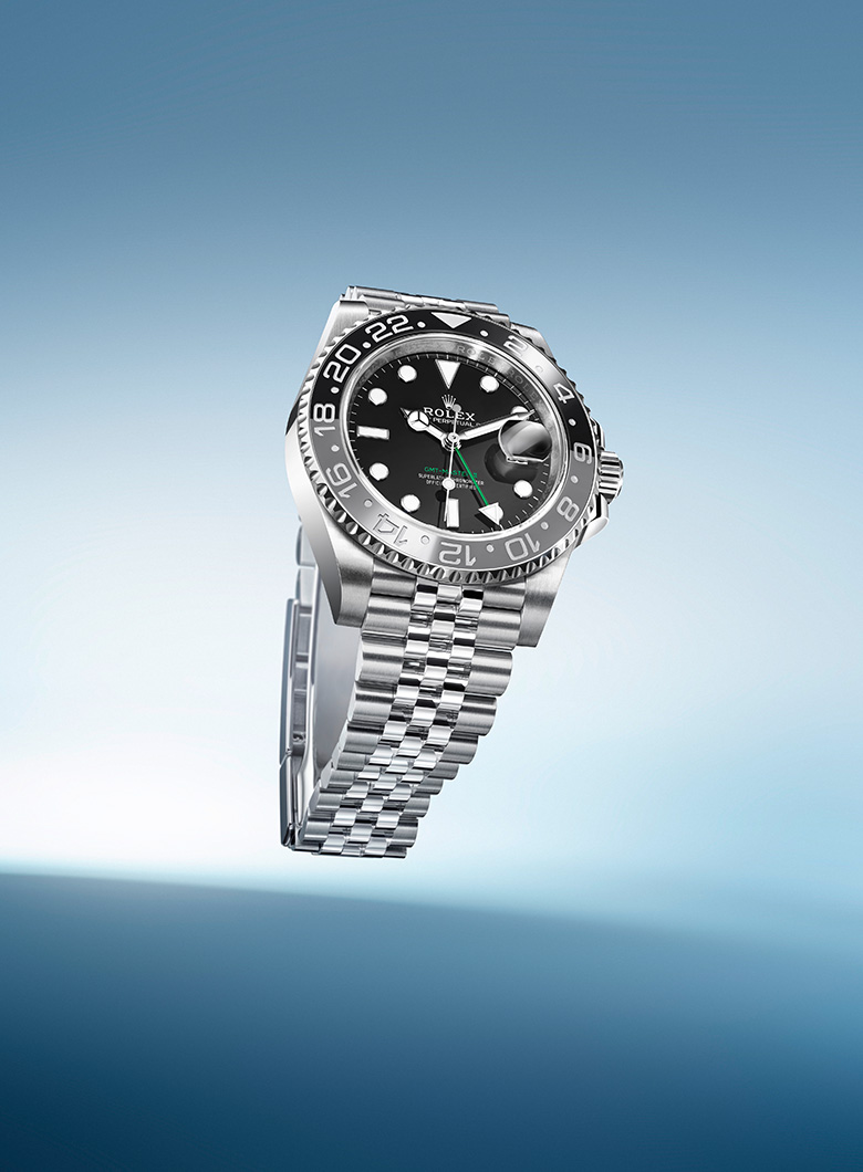 rolex-new-watches-2024-gmt-master-ii-several-time-zones-portrait