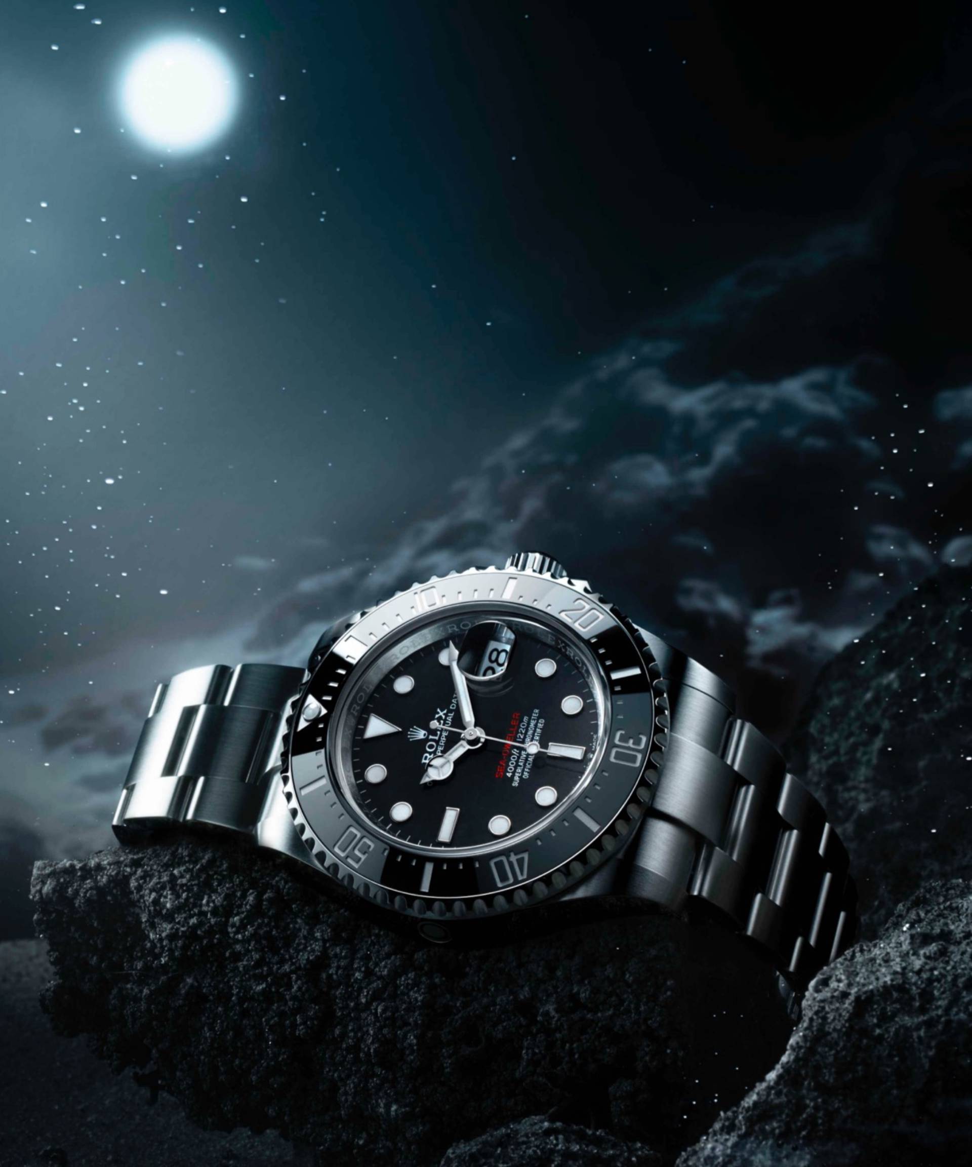 rolex-seadweller-m126600-0002_1710jva_002_re_portrait