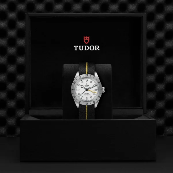 TUDOR Black Bay Pro M79470-0005 - Image 5