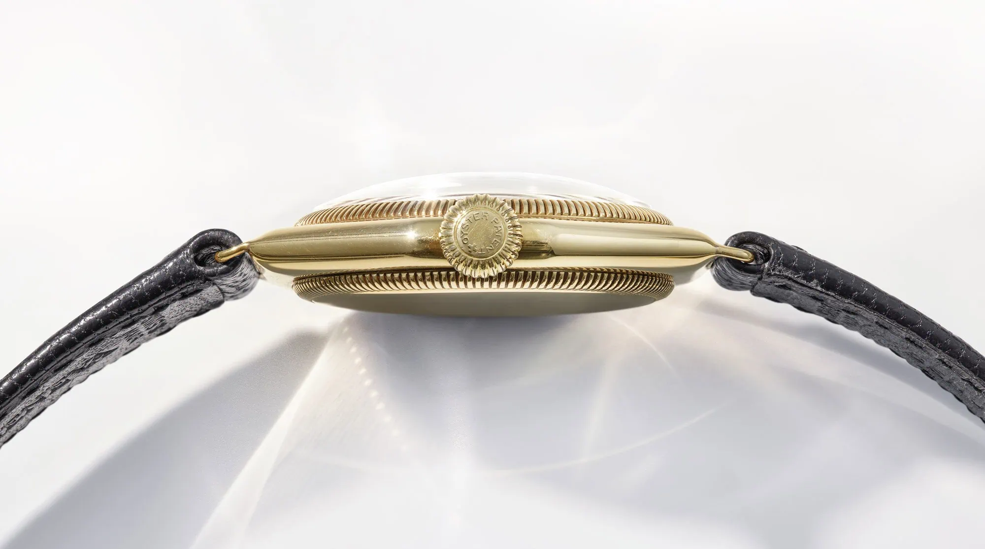 Side View of Rolex Oyster Perpetual - Washington Watches